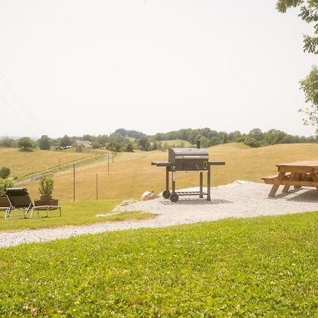 L'Escapade A La Banut Apartment Jallandrieux Екстериор снимка