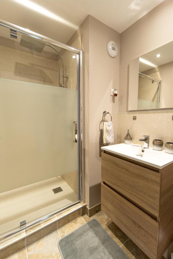 L'Escapade A La Banut Apartment Jallandrieux Екстериор снимка
